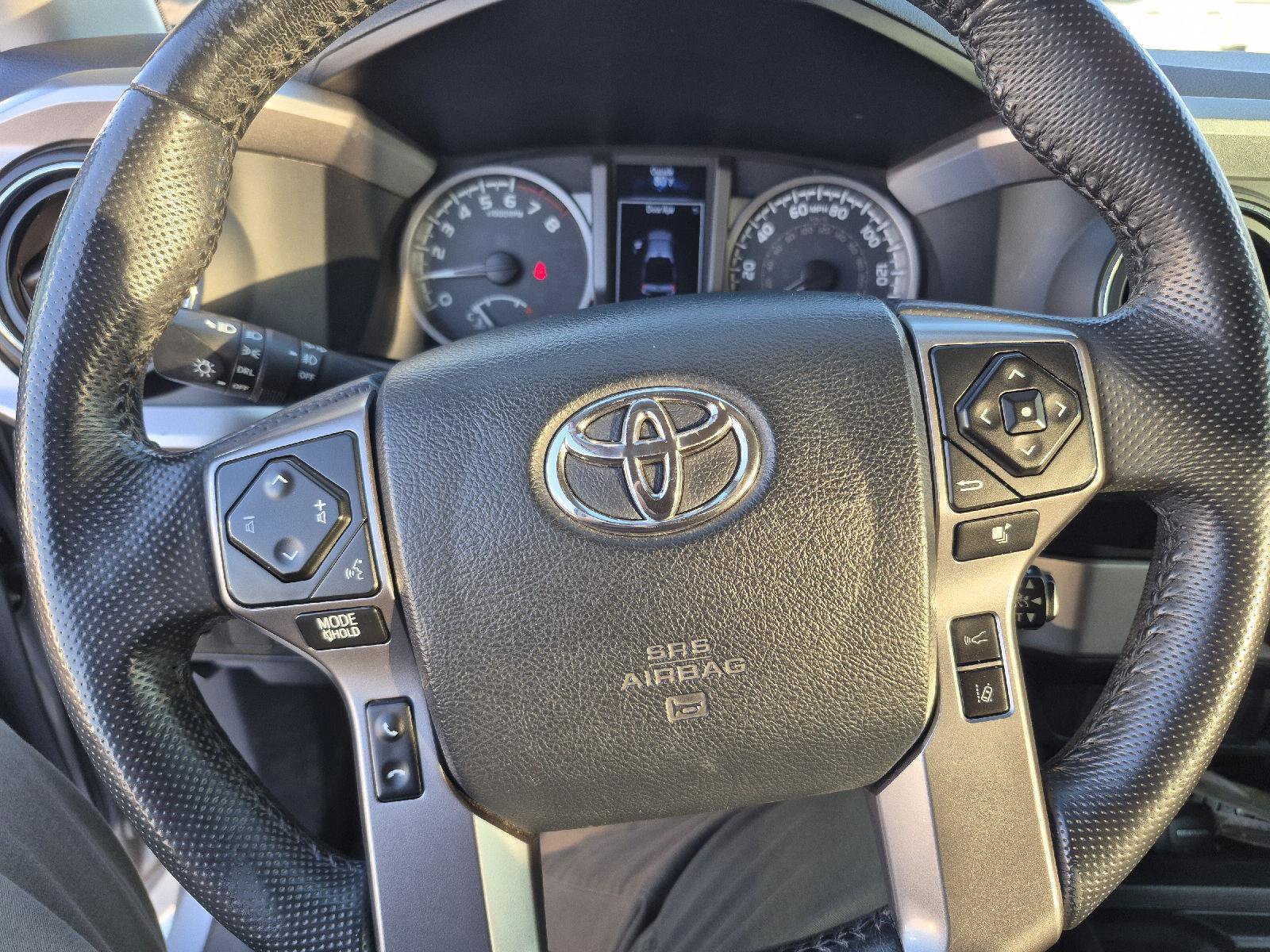 Used 2019 Toyota Tacoma SR5 RWD image 3