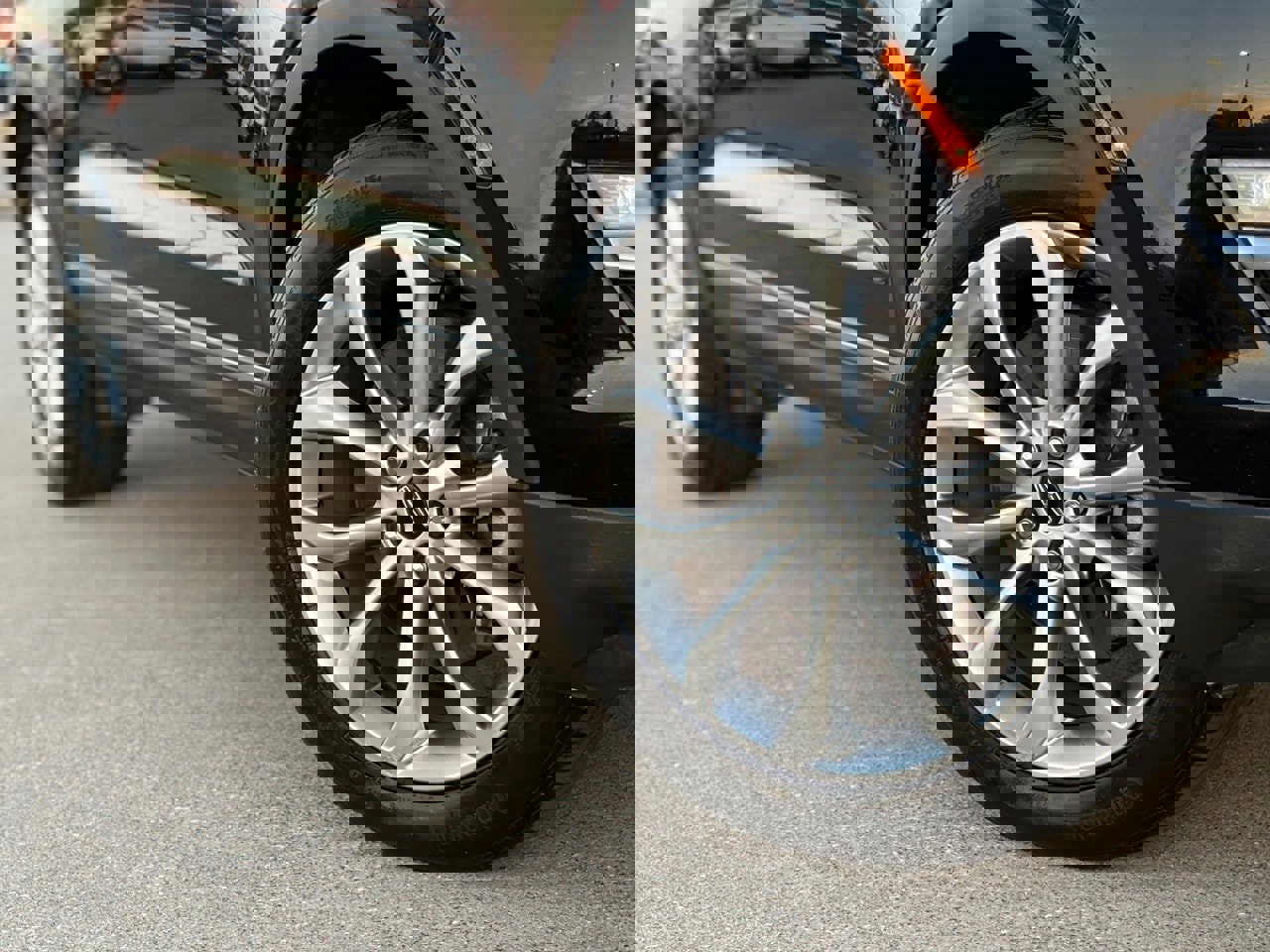 Used 2019 Lincoln MKC Select w/ Select Plus Package image 10