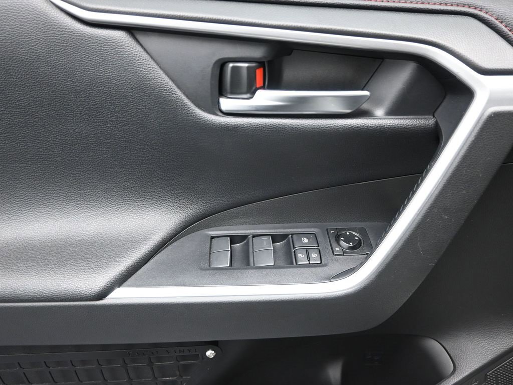 Used 2021 Toyota RAV4 XSE image 20