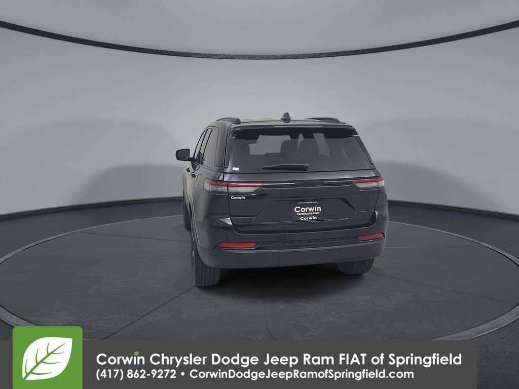 Used 2023 Jeep Grand Cherokee Altitude image 12