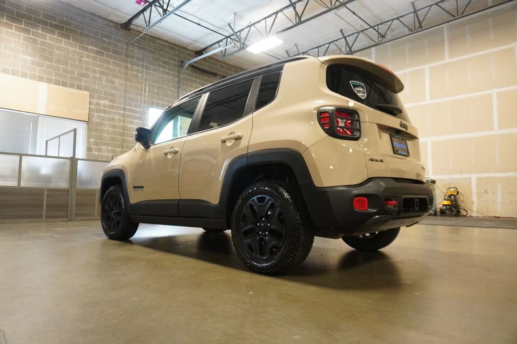 Used 2017 Jeep Renegade Trailhawk image 4