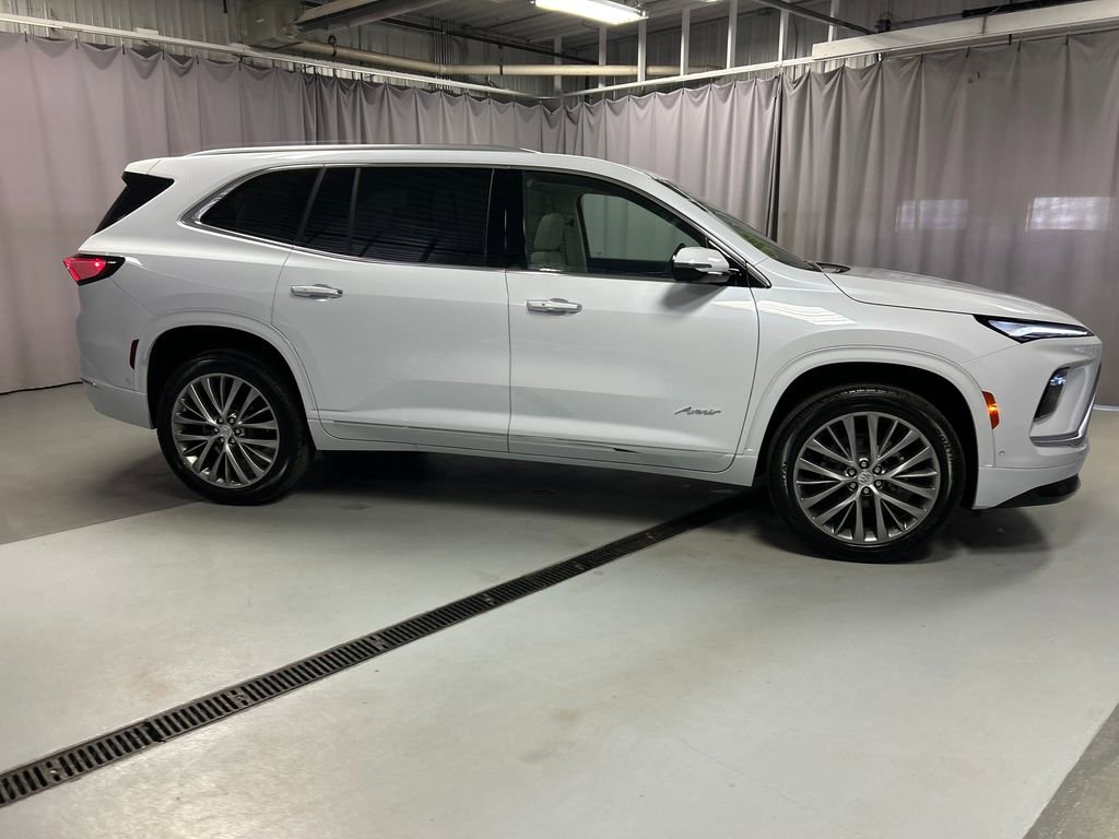 New 2026 Buick Enclave Avenir w/ Super Cruise Package image 8