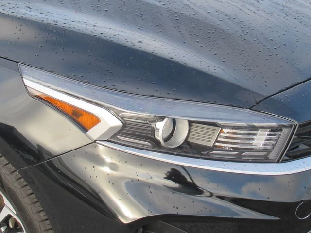 Used 2023 Kia Forte LXS image 8