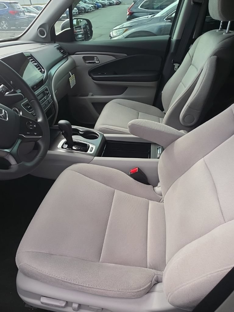 Used 2020 Honda Pilot EX image 9