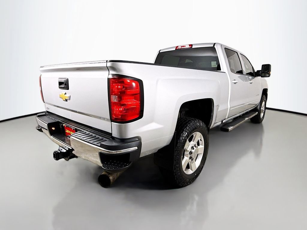 Used 2018 Chevrolet Silverado 2500 LT w/ LT Convenience Package image 7