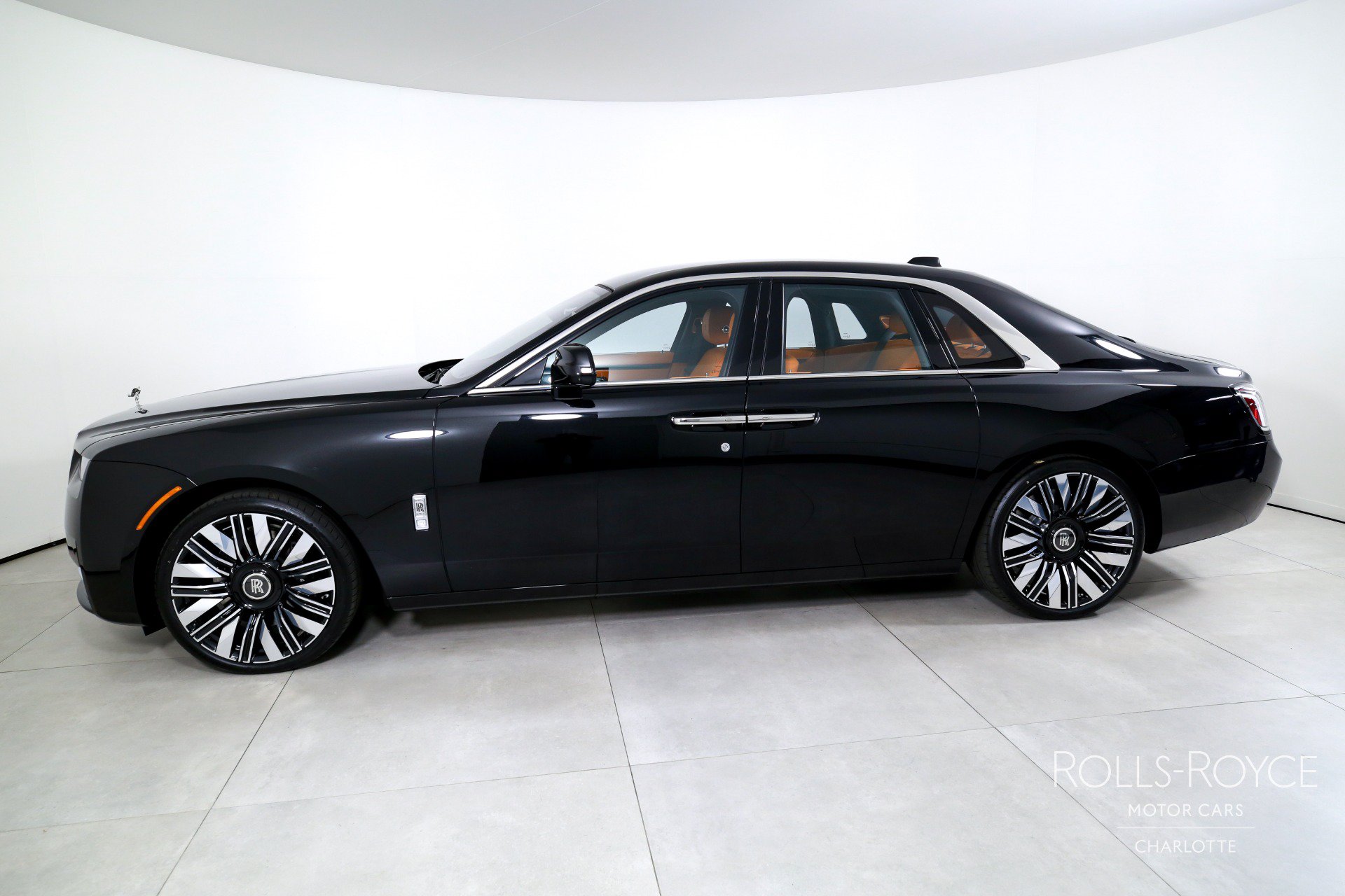 New 2027 Rolls-Royce Ghost AWD/4WD image 3