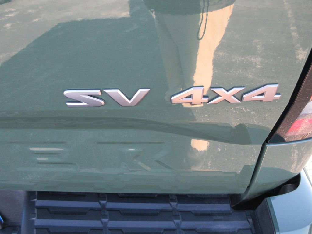 Used 2023 Nissan Frontier SV image 10