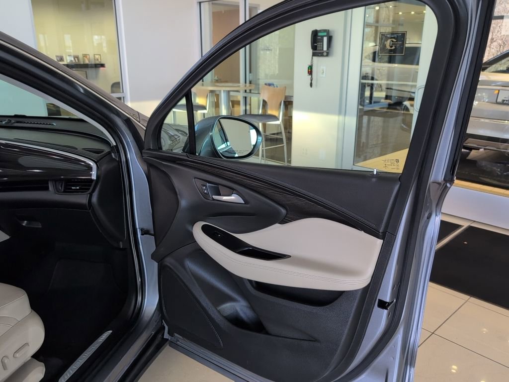 Used 2019 Buick Envision Essence image 47