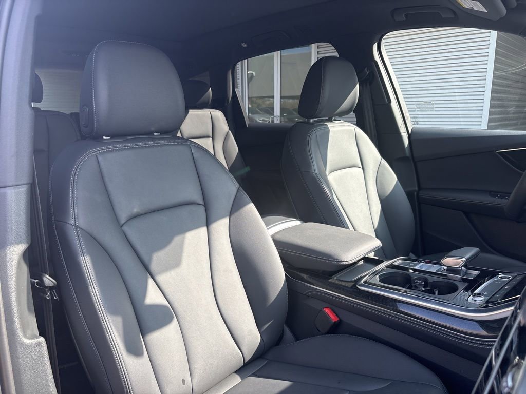 Certified 2025 Audi Q7 3.0T Premium Plus w/ Premium Plus Package image 16