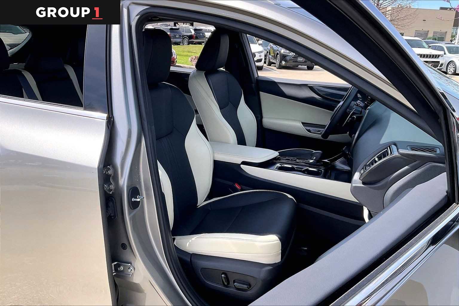 Used 2024 Lexus NX 250 Premium image 8