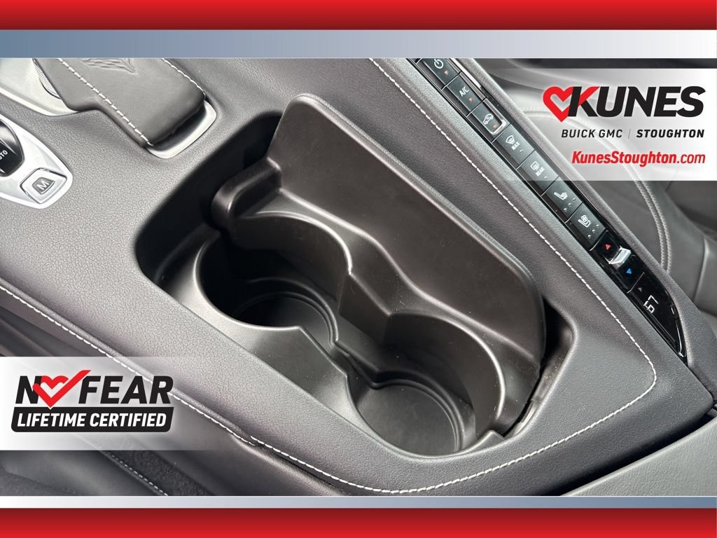 Used 2022 Chevrolet Corvette Stingray Preferred Conv w/ Z51 Performance Package RWD image 42