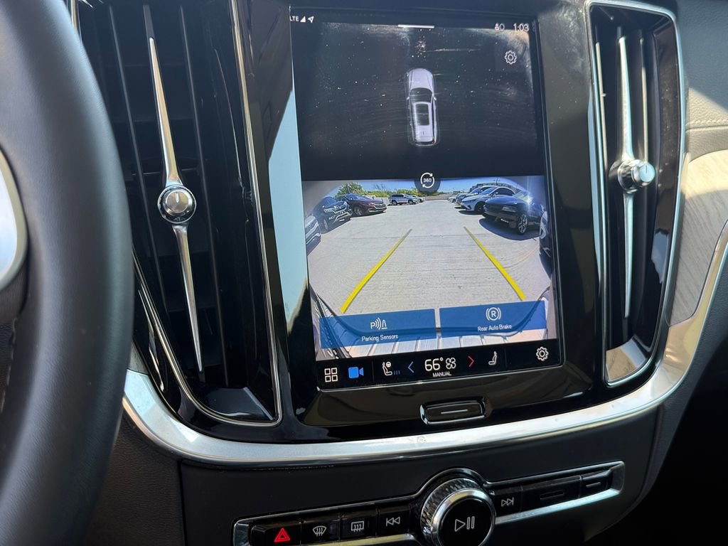 Used 2023 Volvo V60 B5 Cross Country Ultimate w/ Climate Package image 14