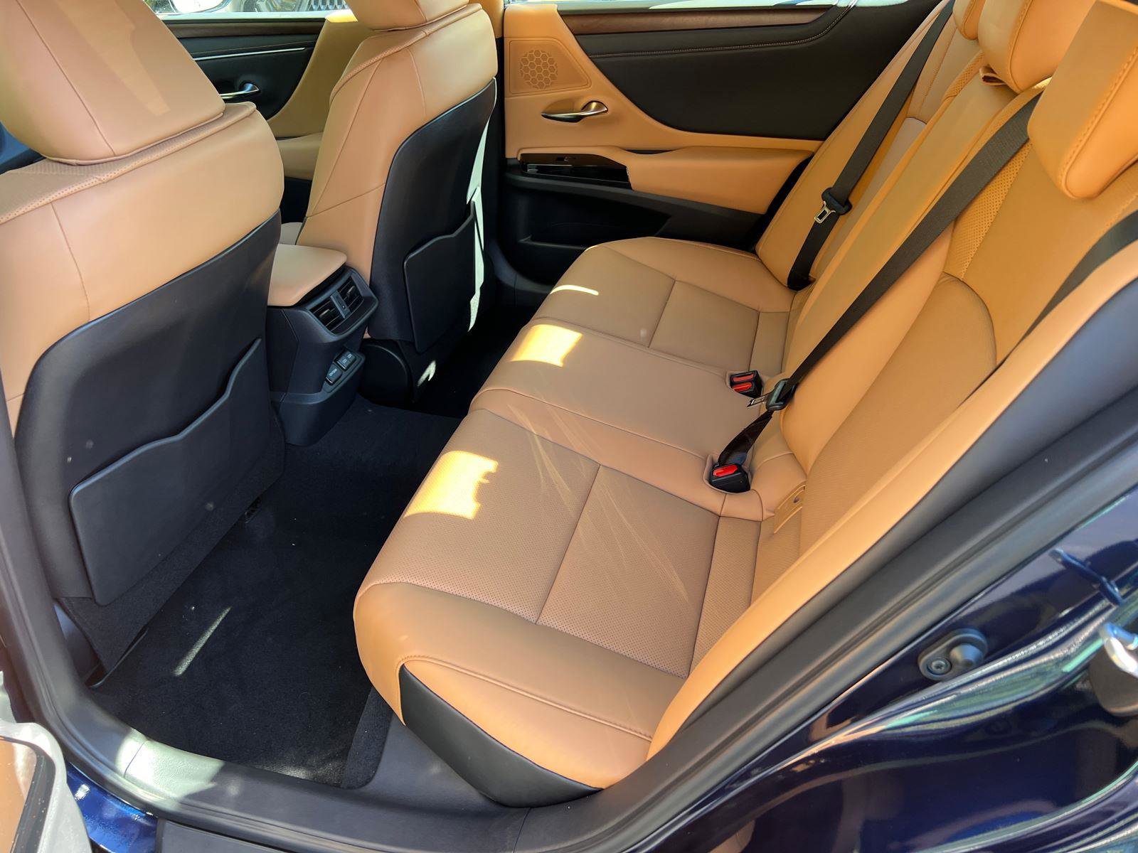 New 2025 Lexus ES 350 w/ Premium Package image 15