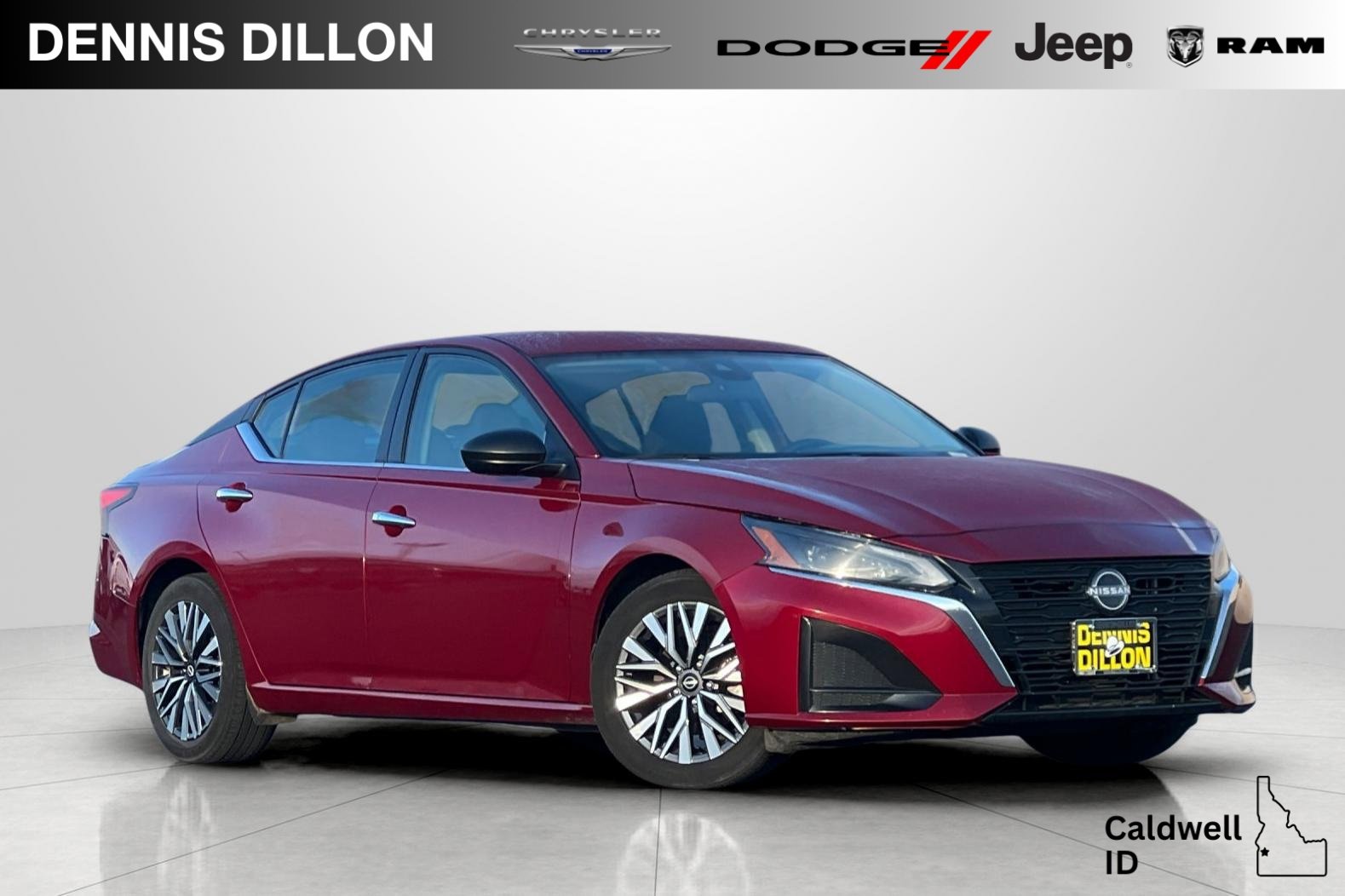 Used 2024 Nissan Altima 2.5 SV image 1