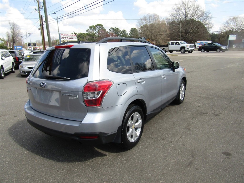 Used 2015 Subaru Forester 2.5i Premium image 8