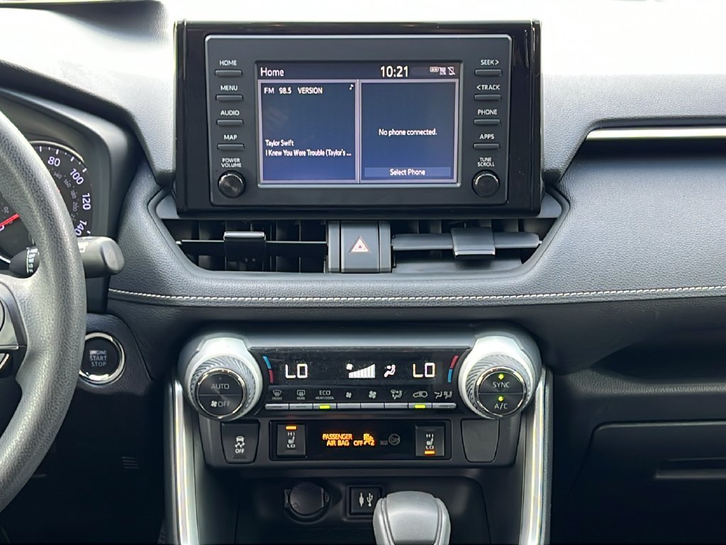 Used 2019 Toyota RAV4 XLE w/ Convenience Package FWD image 17