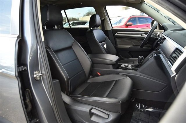Certified 2022 Volkswagen Atlas SE image 18