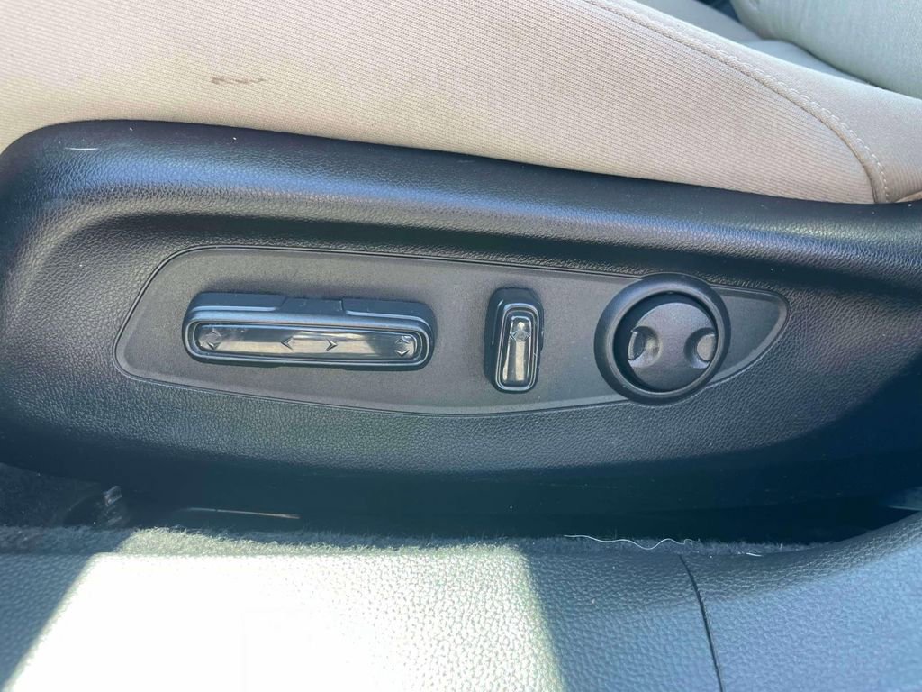 Certified 2023 Honda Accord EX image 19