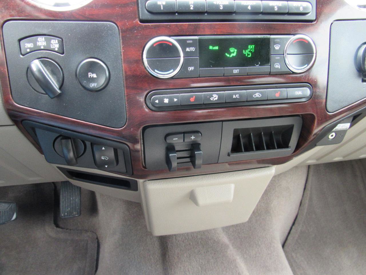 Used 2009 Ford F250 XL AWD/4WD image 27