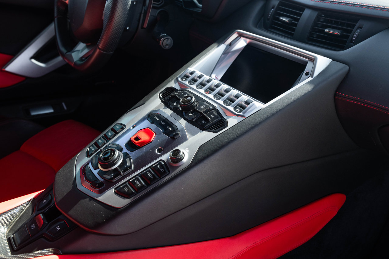 Used 2014 Lamborghini Aventador LP 700-4 image 35