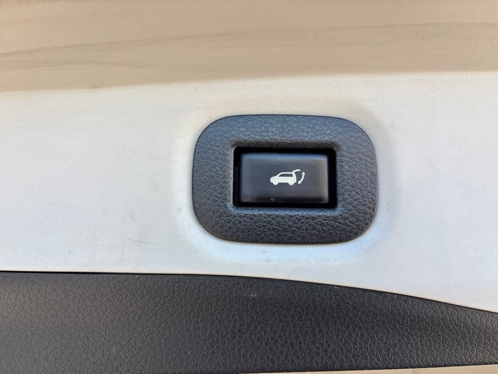 Used 2020 Nissan Rogue SL AWD/4WD image 14