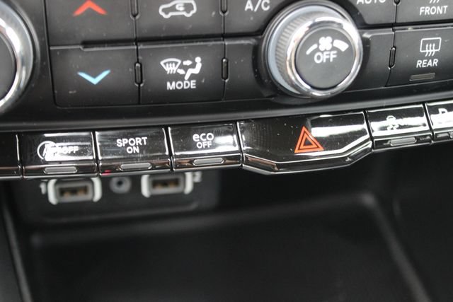 Used 2025 Dodge Durango GT AWD/4WD image 10