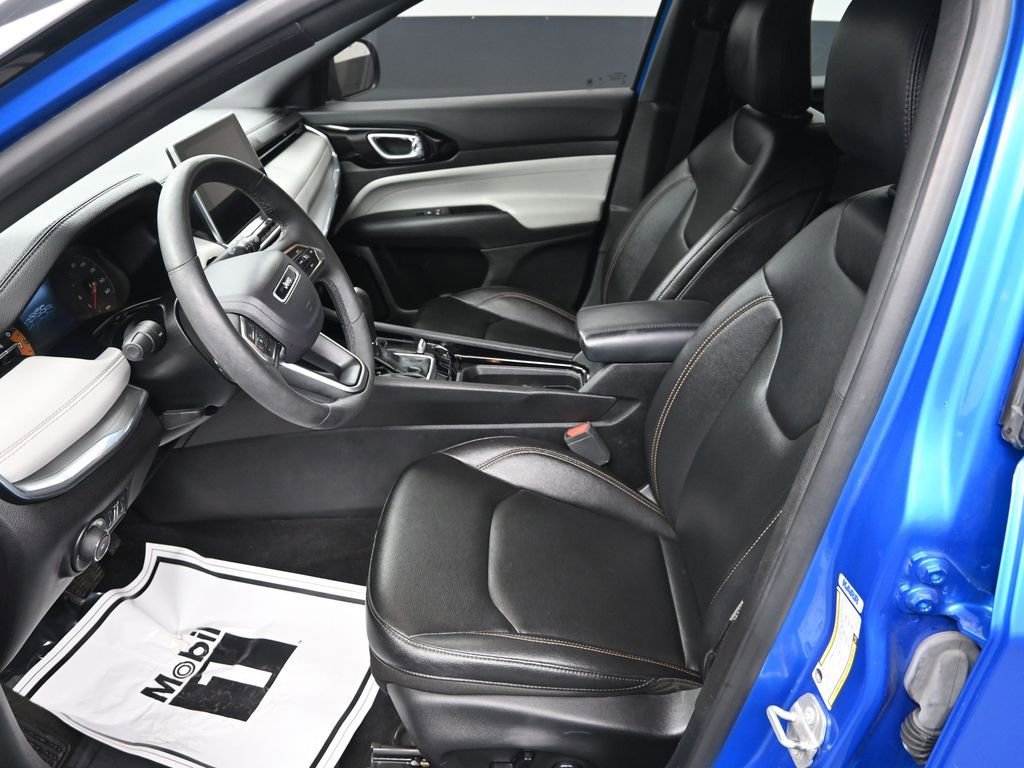 Used 2024 Jeep Compass Limited image 14