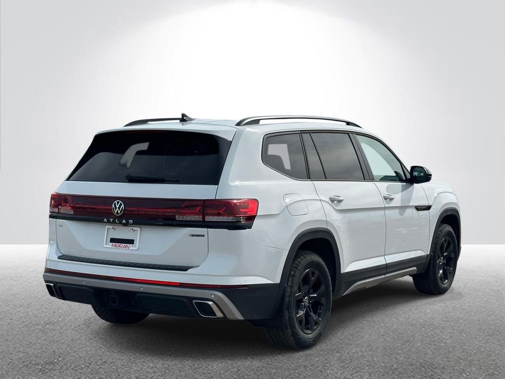 New 2025 Volkswagen Atlas Peak Edition SE AWD/4WD image 4