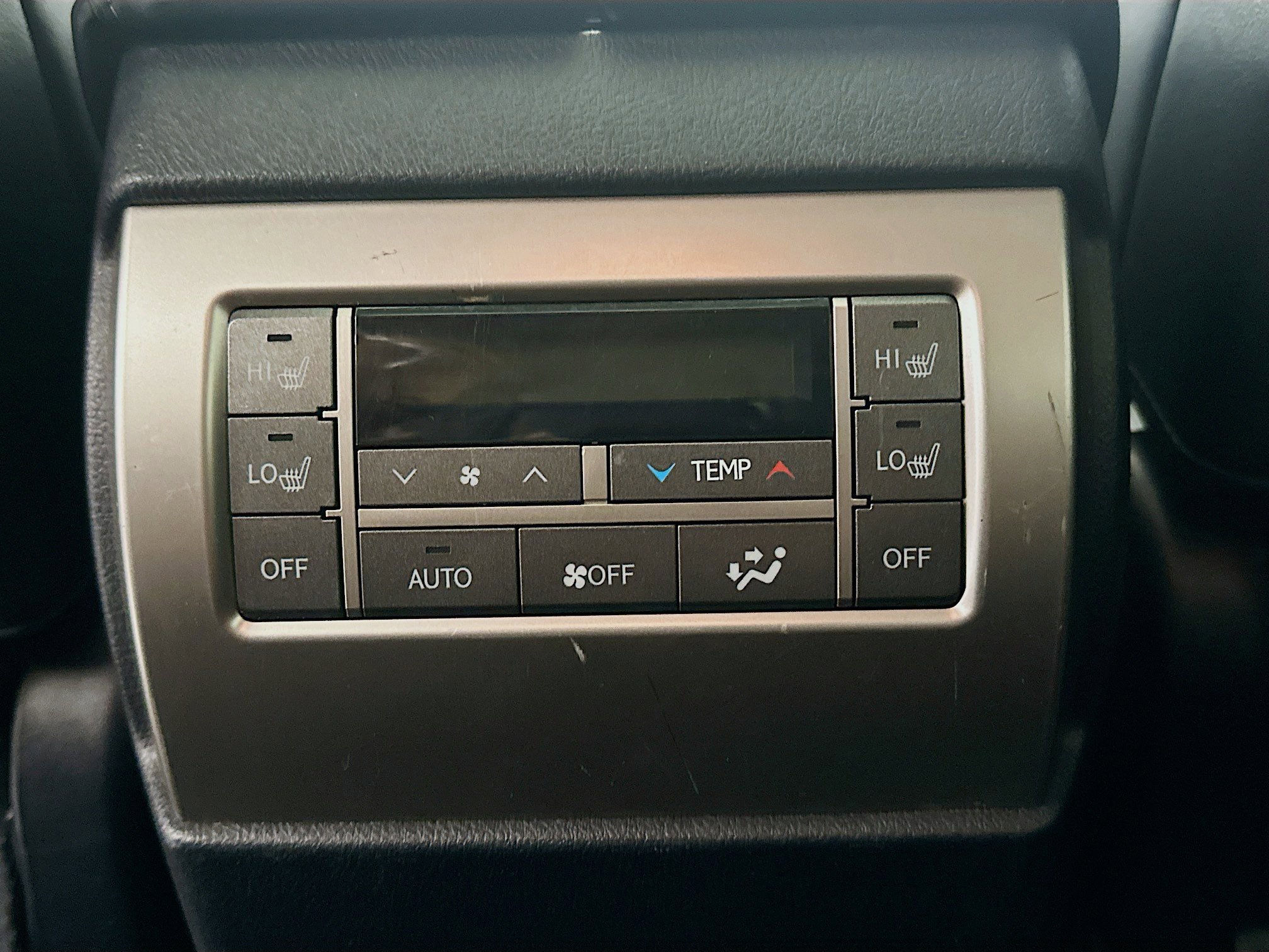 Used 2016 Lexus GX 460 w/ Premium Package AWD/4WD image 28