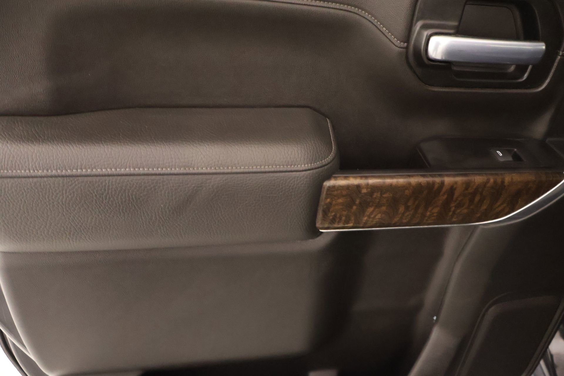 Used 2020 GMC Sierra 1500 Denali w/ Denali Ultimate Package image 16