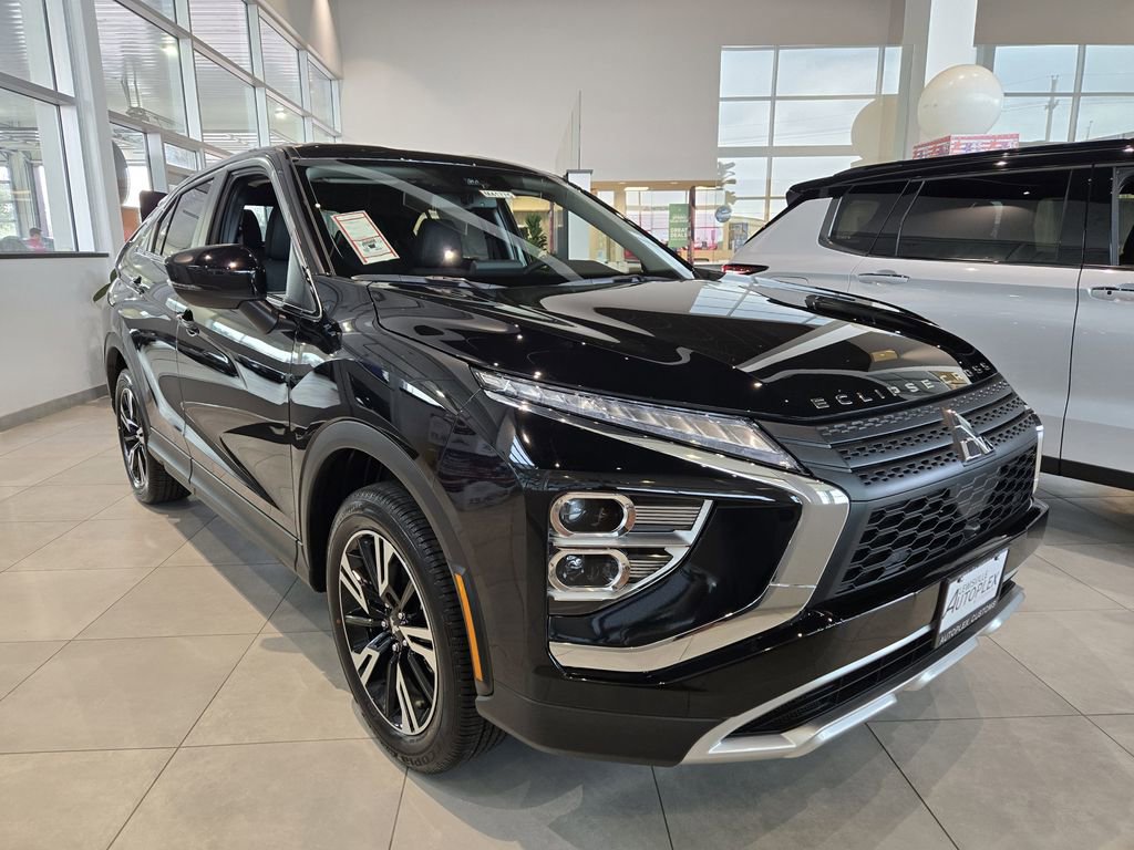 Used 2026 Mitsubishi Eclipse Cross SE image 1