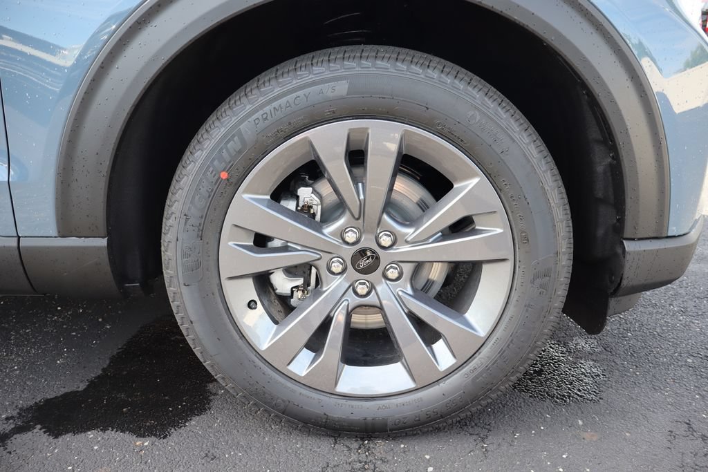 New 2026 Ford Explorer Active AWD/4WD image 14