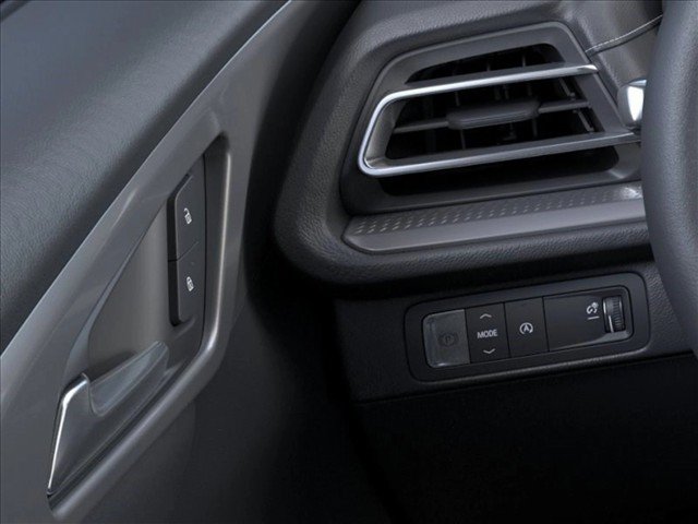 New 2025 Chevrolet Traverse LT w/ Driver Confidence Package FWD image 22