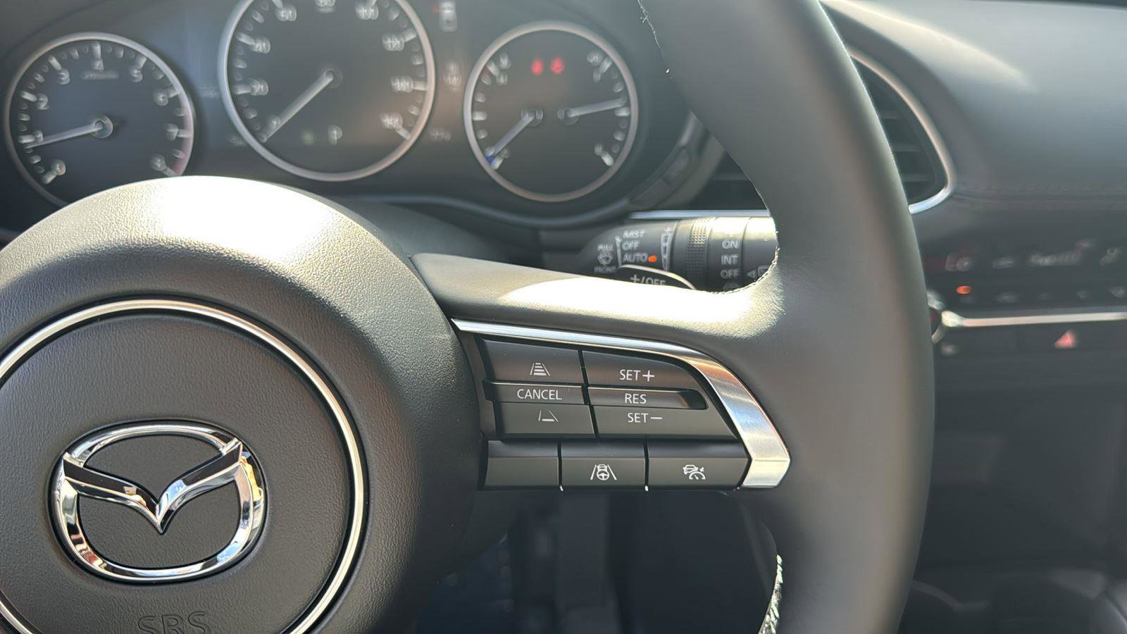 New 2026 MAZDA MAZDA3 Hatchback w/Premium Plus Pkg image 14