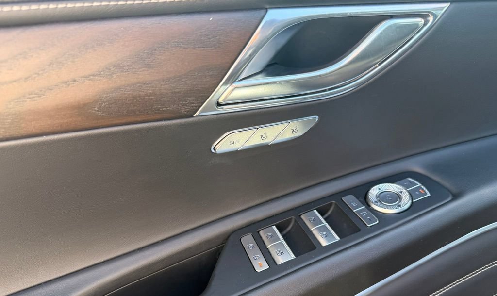 Used 2024 Genesis GV80 2.5T AWD/4WD image 21