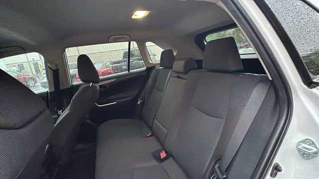 Used 2023 Toyota RAV4 LE AWD/4WD image 30