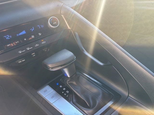 Used 2023 Hyundai Elantra SEL FWD image 22