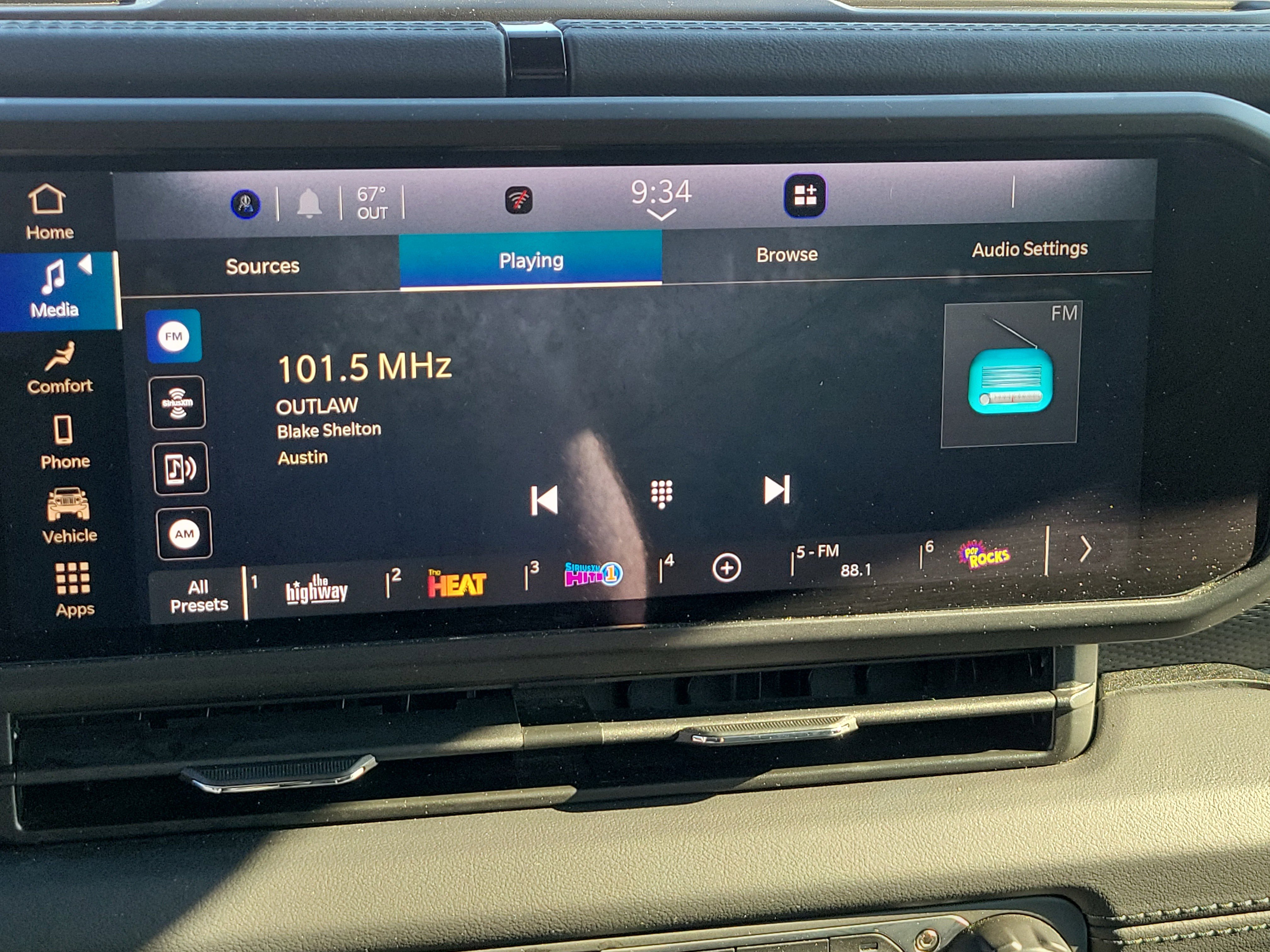 Used 2024 Jeep Wrangler Unlimited Rubicon image 25