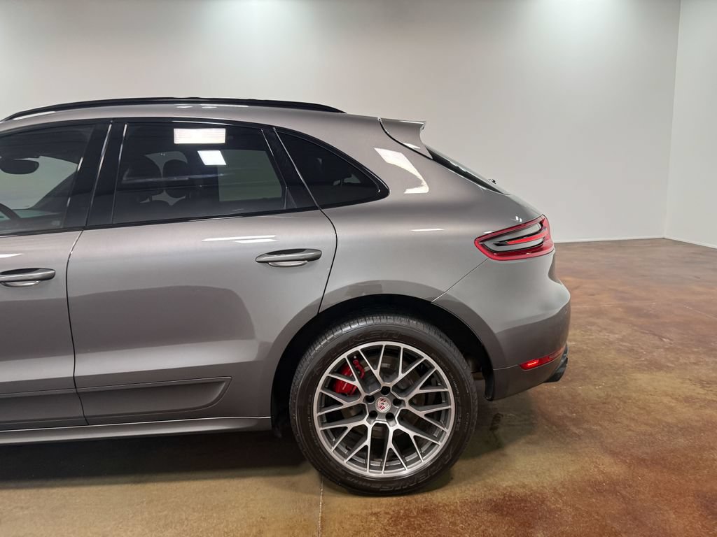 Used 2015 Porsche Macan Turbo AWD/4WD image 36
