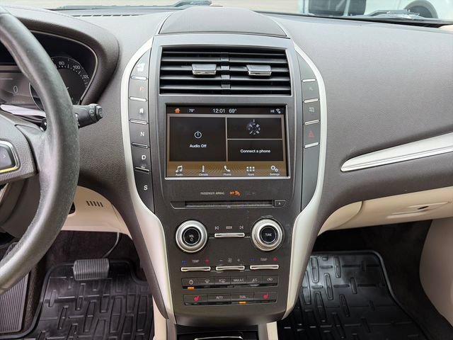 Used 2017 Lincoln MKC Premiere FWD image 14