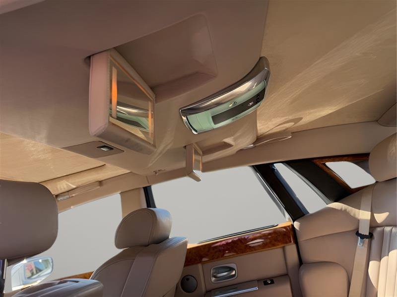 Used 2006 Rolls-Royce Phantom Sedan RWD image 42