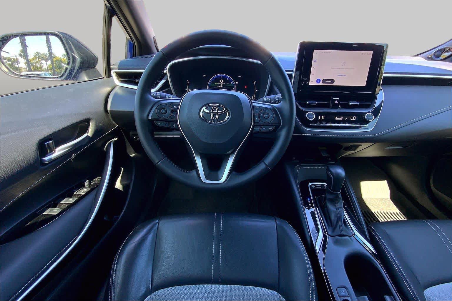 Certified 2025 Toyota Corolla XSE FWD image 5