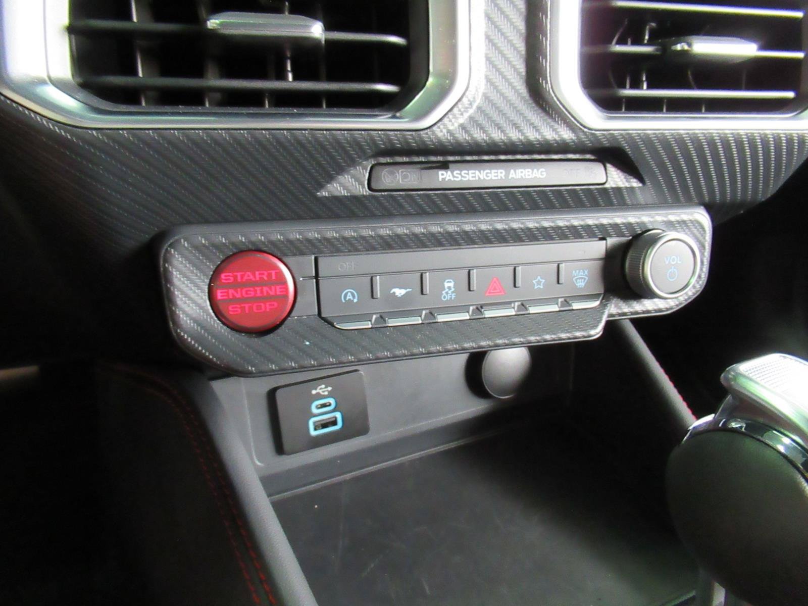 Used 2026 Ford Mustang GT Premium RWD image 25