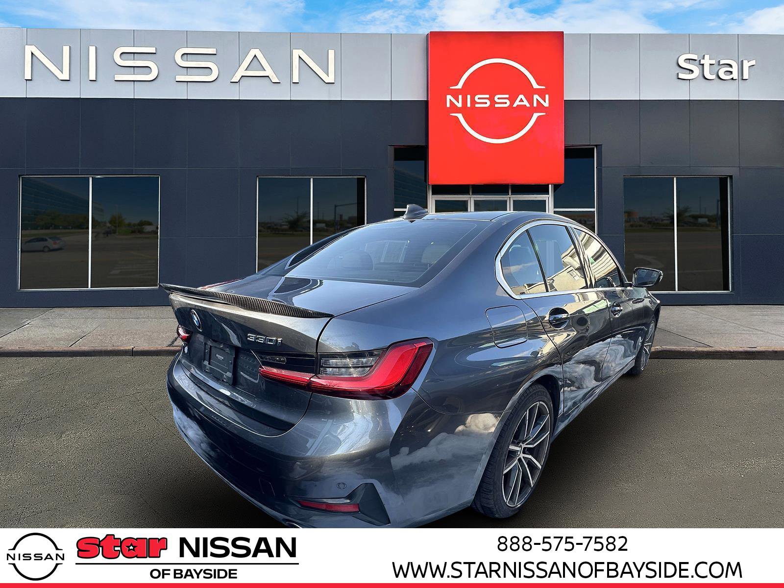 Used 2019 BMW 330i xDrive Sedan w/ Convenience Package image 2