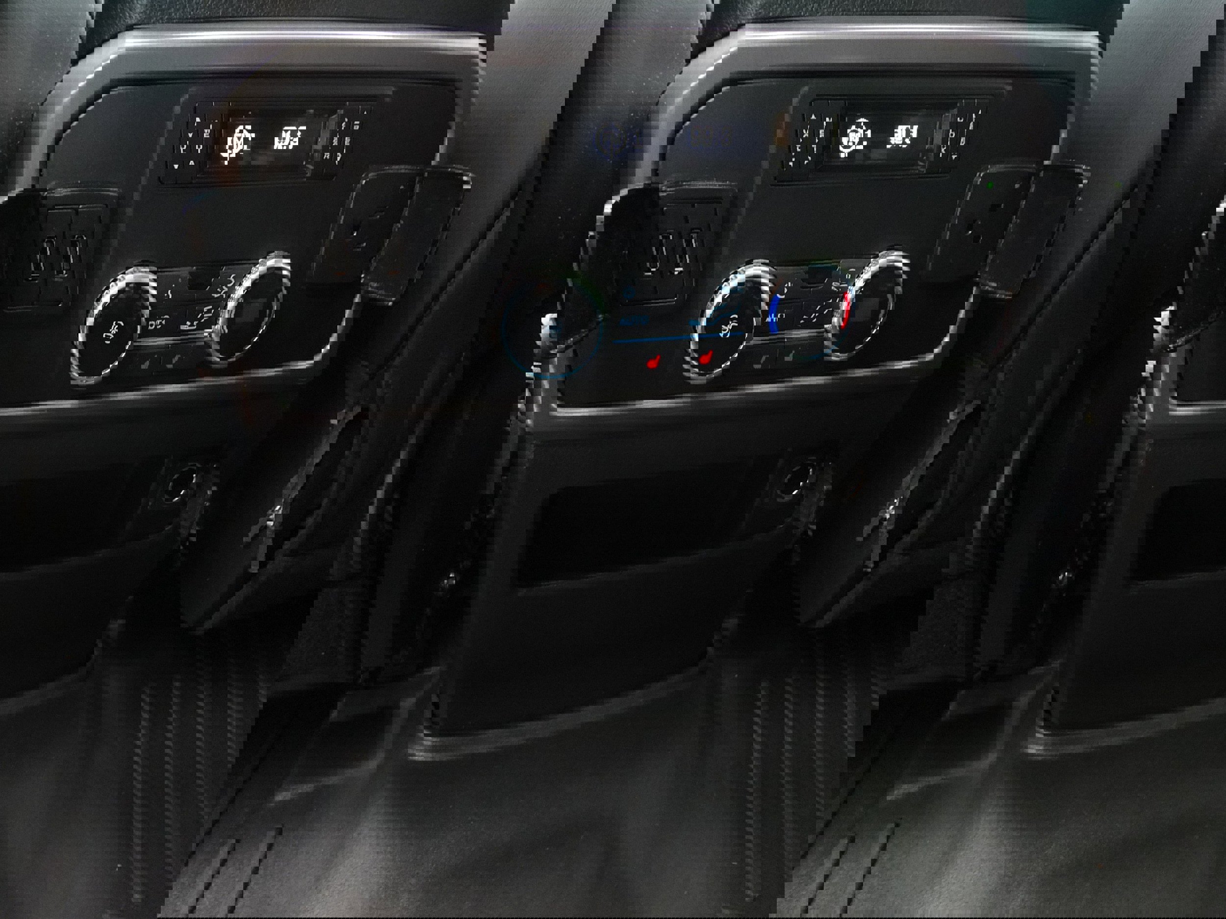 Used 2019 Ford Expedition Max Platinum image 21