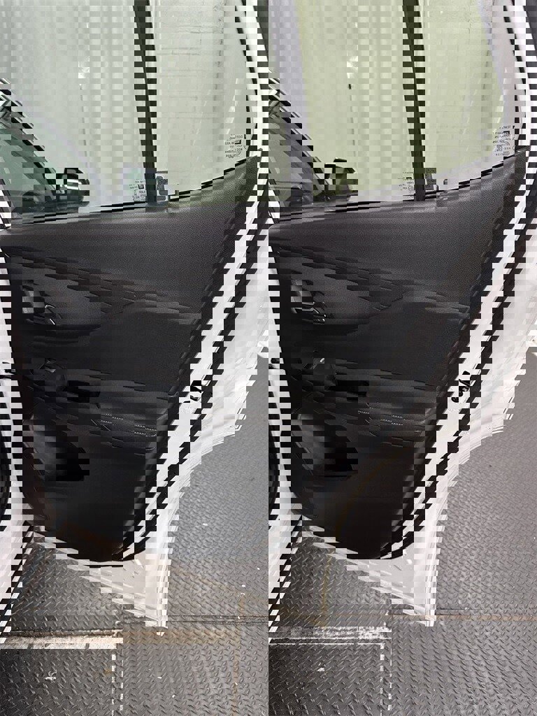 Used 2025 Buick Envista Avenir image 29