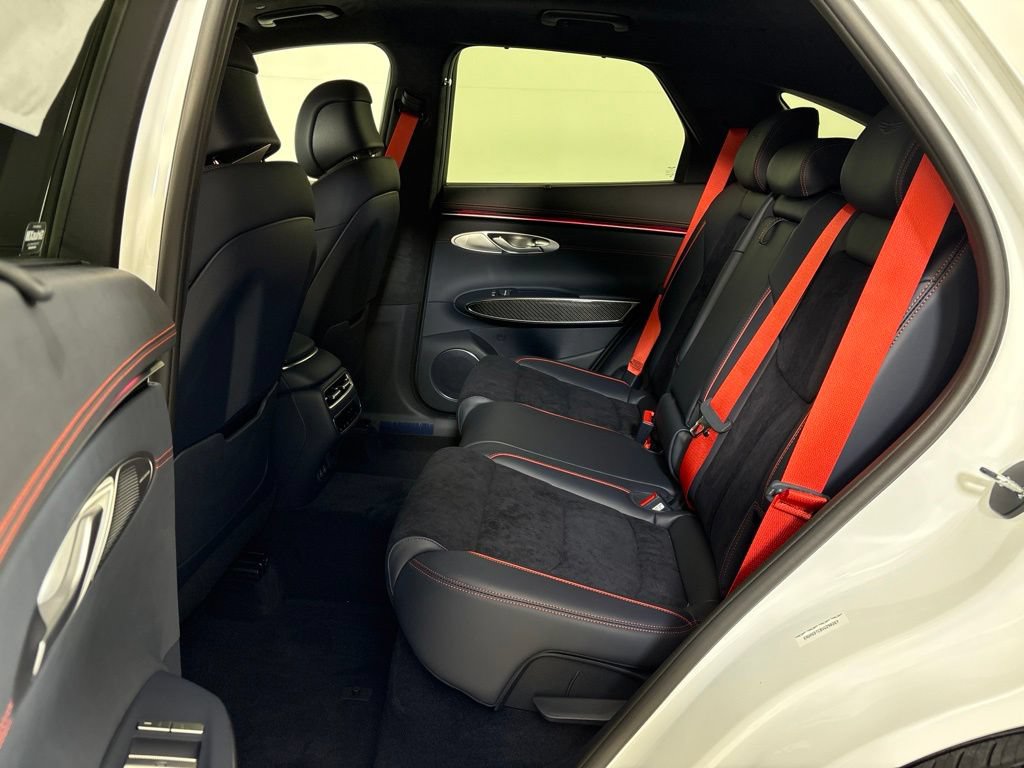 New 2027 Genesis GV70 3.5T Prestige AWD/4WD image 18