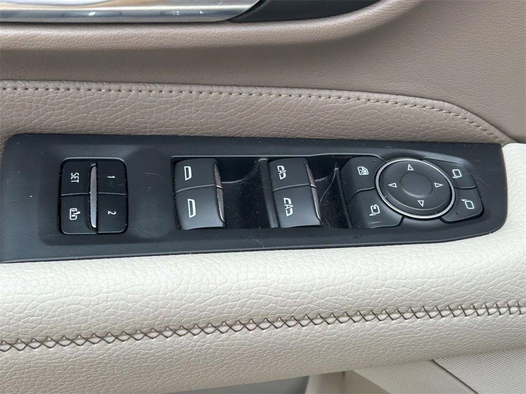 Used 2021 GMC Yukon Denali w/ Denali Ultimate Package image 25