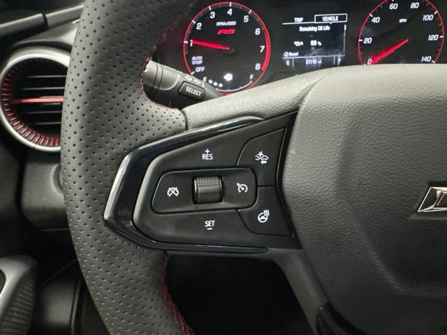 Used 2024 Chevrolet Trax RS w/ Sunroof Package FWD image 11