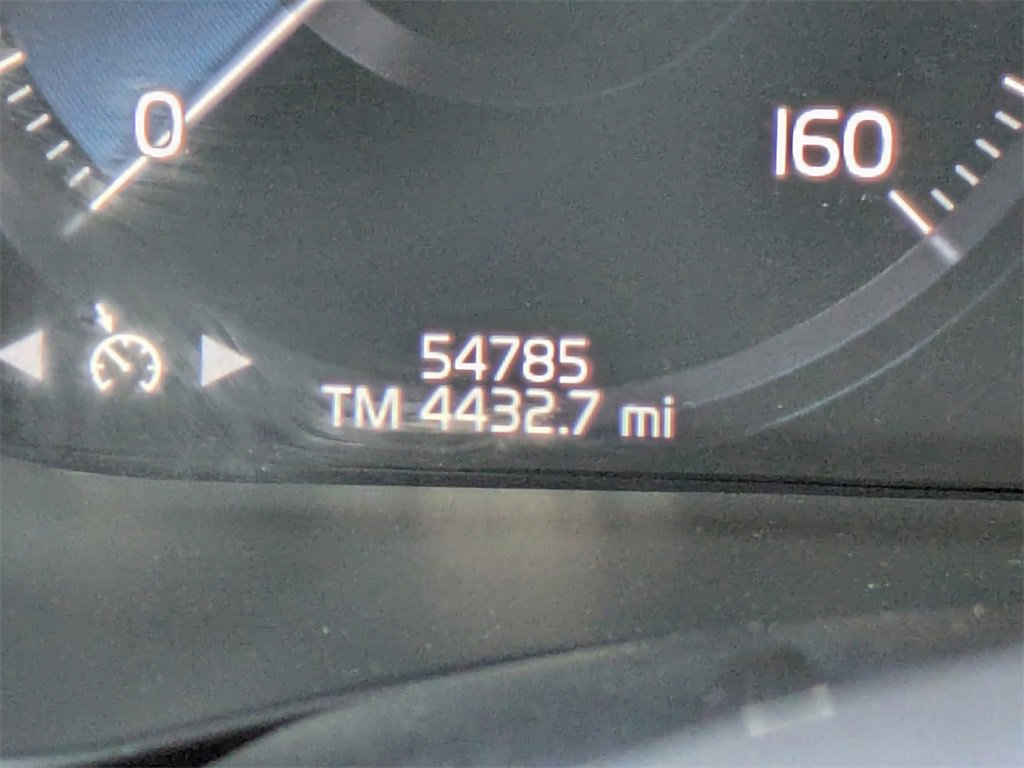 Used 2019 Volvo XC60 T5 Inscription w/ Protection Package Premier image 39